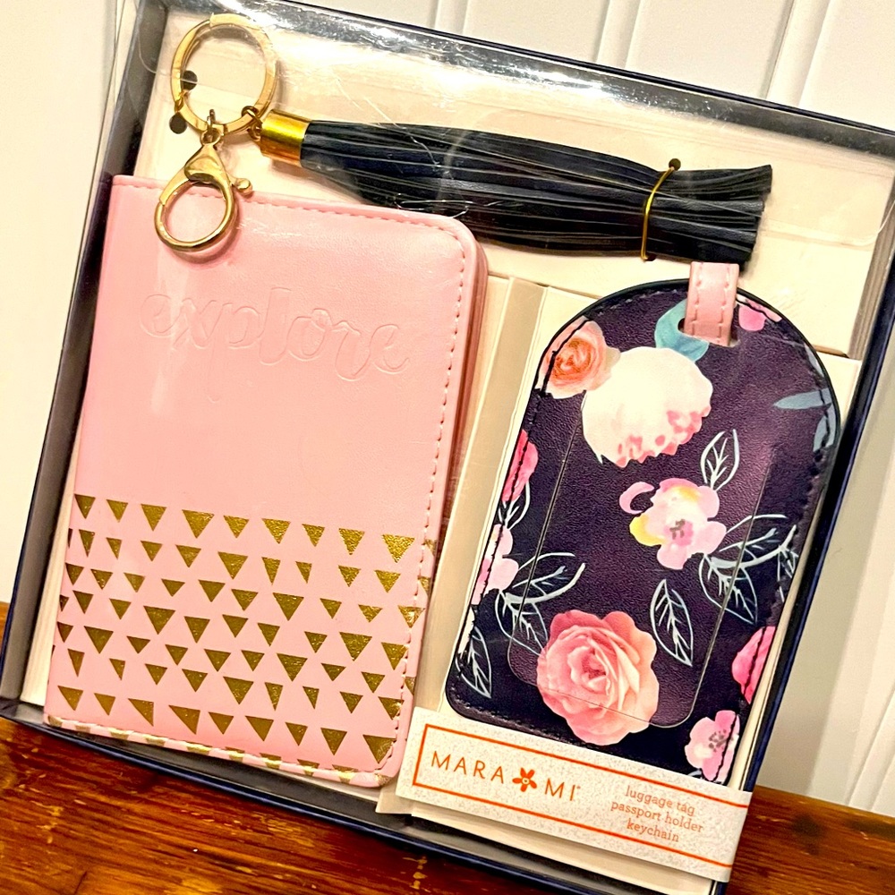 Travel Accessories Set - Passport Holder, Luggage Tag, Key Chain